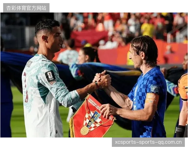 C罗底线倒三角险些制造破门，惊艳全场！